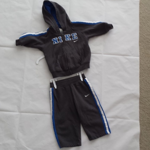 Nike Other - Boys Toddler Nike Fleece Sweatsuit Size 12 Months